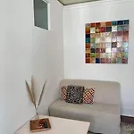 2 Bdrms Near Lx Factory Free Parking Appartamento Lisbona