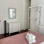 2 Bdrms Near Lx Factory Free Parking * 리스본