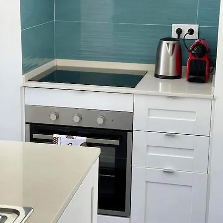 2 Bdrms Near Lx Factory Free Parking * 리스본